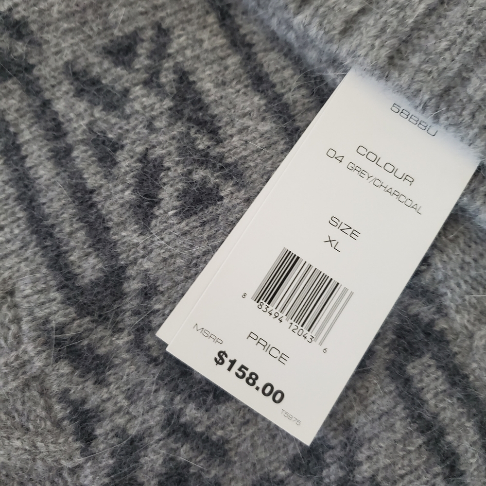 Sweater - Picture 9 of 13